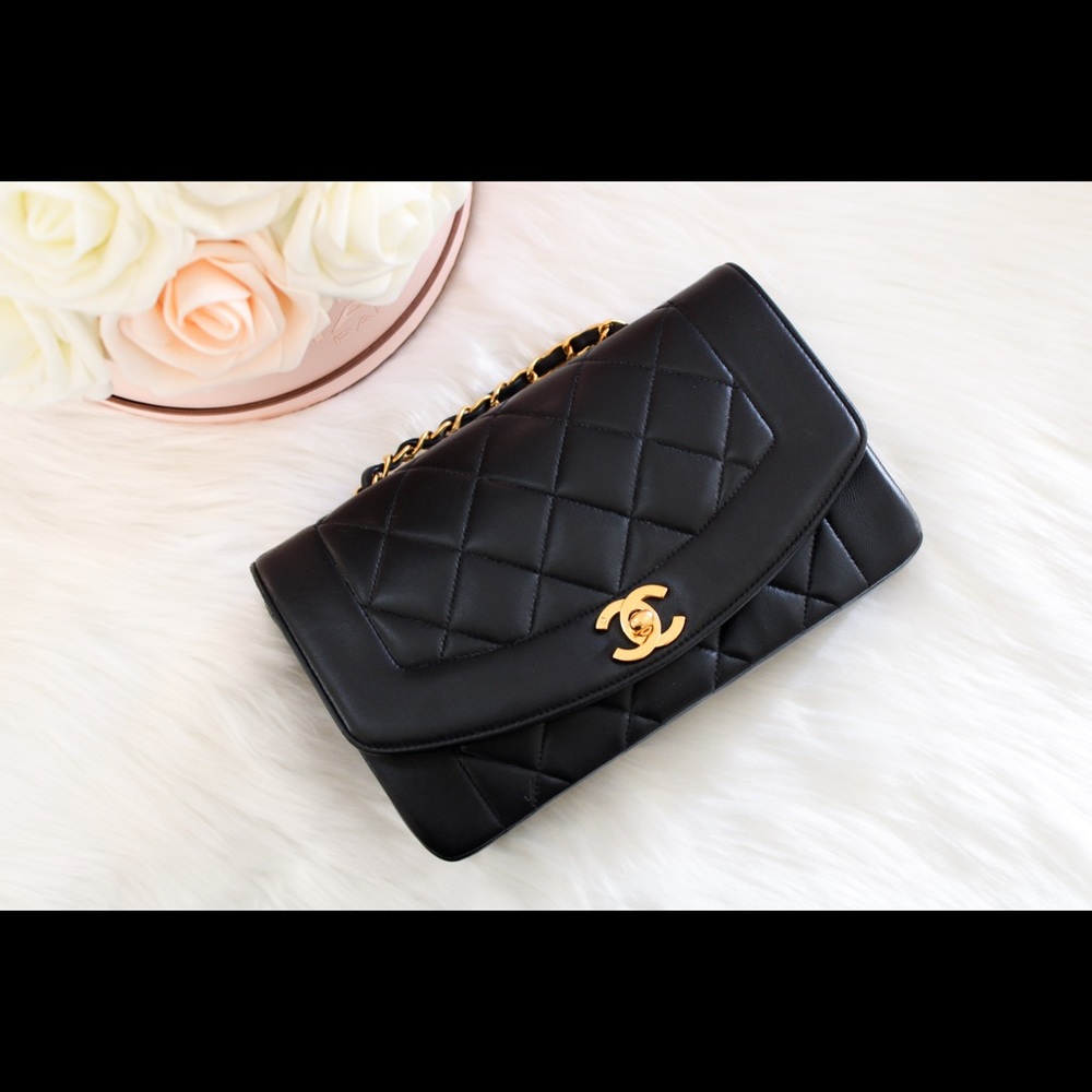 ❌RESERVED❌ Chanel Diana Small Lambskin w/ 24k ghw